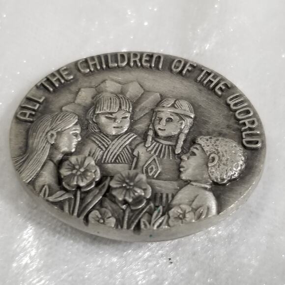 Vintage lid only pewter trinket box lid with earrings 1.1435 - Picture 1 of 6